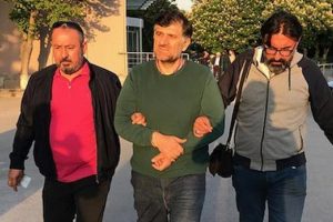 Eski savcı FET&Ouml;'den tutuklandı
