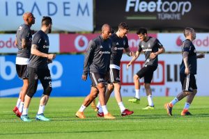 Beşiktaş, derbi hazırlıklarını s&uuml;rd&uuml;rd&uuml;