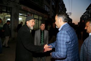 Başkan Aktaş Bursa Yıldırım'da vatandaşlarla bir araya geldi