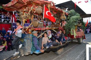 Festivalde y&ouml;r&uuml;k g&ouml;&ccedil;&uuml; b&ouml;yle canlandırıldı