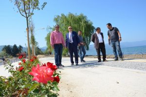 Bursa İznik sahili botanik bah&ccedil;esini andıracak