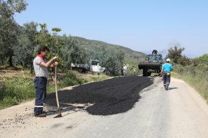 Bursa Mudanya Belediyesi'nden Işıklı Yolu'na asfalt