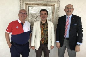 "Profesyonel sporcunun trib&uuml;nle işi olmaz"