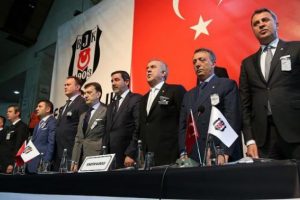 Beşiktaş Divan Kurulu'nda tarihi karar!
