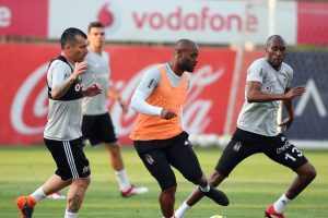 Beşiktaş, taktik ve kondisyon &ccedil;alıştı