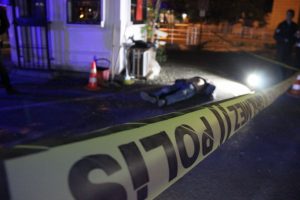 Otoparkta bir kişi &ouml;l&uuml; bulundu