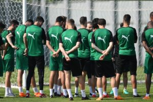 Bursaspor'da Atiker Konyaspor ma&ccedil;ı hazırlıkları s&uuml;r&uuml;yor