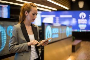 Borsa ilk yarıda y&uuml;kseldi