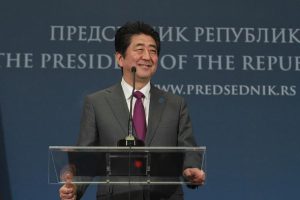 Japonya, Kim ile Moon'un g&ouml;r&uuml;şmesinden memnun