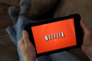 Netflix'in efsane dizisi Stranger Things 3'&uuml;n &ccedil;ekimleri başladı!