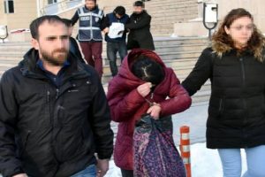 38 g&uuml;nl&uuml;k bebeği istismar edilip &ouml;ld&uuml;ren anne sevgilisini korudu