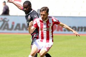 Sivasspor'dan &Uuml;mit &Ouml;zat'a şok!