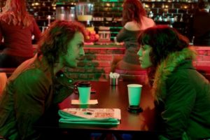 Cansu Dere ile Metin Akd&uuml;lger aşk mı yaşıyor?