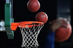 Anadolu Efes, Banvit'i mağlup etti