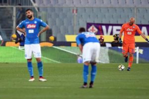 Napoli şampiyonluk yarışında ağır yaralı