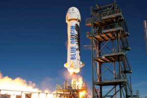 Blue Origin roketi uzaya fırlatıldı!