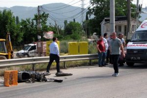 Bursa'da otomobille çarpışan motosikletin sürücüsü öldü