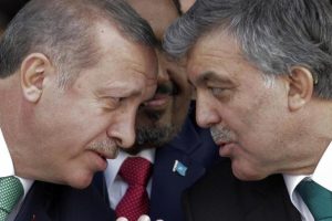 "Şentop, 'Gül ve Davutoğlu'nu FETÖ suçlamasıyla hapse atarız' dedi"