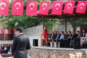 Bursa Harmancık'ta 19 Mayıs töreni rötarlı yapıldı