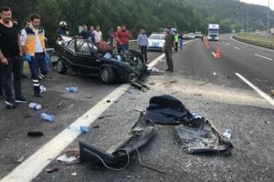 Ankara'da tır ile otomobil çarpıştı: 3 ölü, 1 yaralı