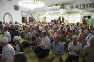 Bursa Osmangazi'den &Uuml;sk&uuml;p'te Kadir Gecesi programı