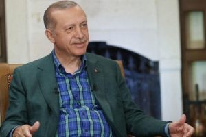 Cumhurbaşkanı Erdoğan'dan bayram mesajı: 'Özellikle rica ediyorum'