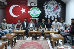 Bursa'da gençler para toplayıp "millet kıraathanesi" açtı