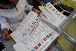 Suru&ccedil;'taki se&ccedil;im usuls&uuml;zl&uuml;ğ&uuml;ne soruşturma