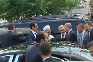 Erdoğan cuma namazını bakanlarla beraber kıldı