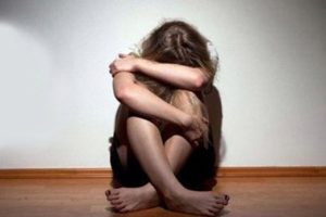 14 yaşındaki kız dayısı ve ağabeyinin tecavüzüne uğradı!