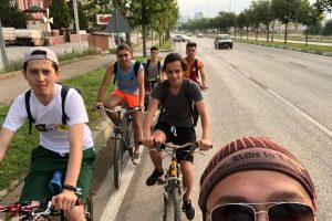 Bursa'da bisikletle köye göç