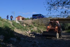 Konya'da traktör devrildi, dede ve torunu can verdi