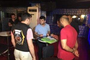 Taksim'de turizm polisinden uygulama