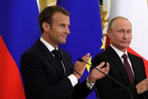 Putin ile Macron, Suriye çözümünün insani yönlerini görüştü