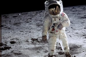 NASA, Ay'da ilk insan yerleşimini açmaya hazırlanıyor