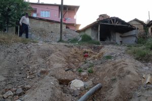 Bursa Hacıahmetler mahalle sakinleri yollarının yapılmasını istiyor