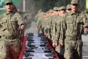 Altaylı: TSK işine yaramayacak yüz binlerce bedelli asker için kılık kıyafet, yemek verecek