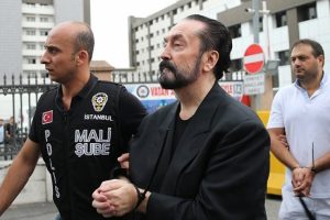 'Adnan Oktar'ın cezaevindeki ilk isteği gazete'