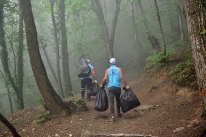 Bursa'da Küreklidere şel&acirc;lesinde temizlik seferberliği