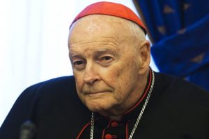 Çocuk taciziyle suçlanan Kardinal istifa etti