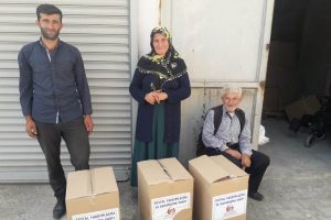 Sason'da 250 aileye gıda yardımı yapıldı