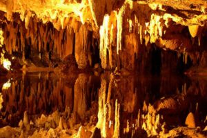 Safranbolu'da 3 milyon yıllık mağaraya ziyaretçi akını