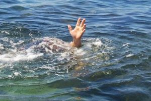 17 yaşındaki genç denizde boğuldu