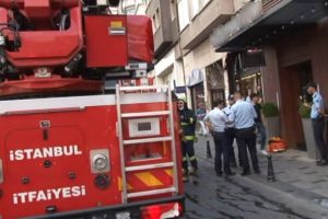 Taksim'de korkutan otel yangını