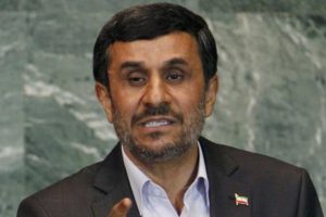 Ahmedinejad'dan Trump'a "Yeşil Kart" çağrısı
