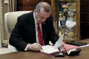Erdoğan, Cumhurbaşkanlığı İdari İşler Başkanlığına Kıratlı'yı atadı
