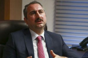 Adalet Bakanı Gül: "4-5 bin civarında hakim ve savcı alacağız"