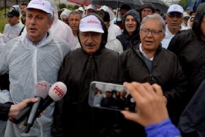 "CHP'de muhalifler, Kılıçdaroğlu'na karşı Adalet Yürüyüşü yapmayı tartışıyor"