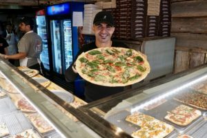 Ünlü Türk pizzacıya ABD'de 4 ödül