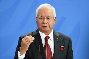 Malezya eski Başbakanı Rezak'a kara para aklama suçlaması